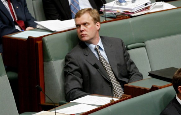Tony Smith MP  in question time at Parliament House, October 2005.