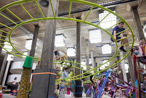 Few galleries can boast on-site monkey bars.