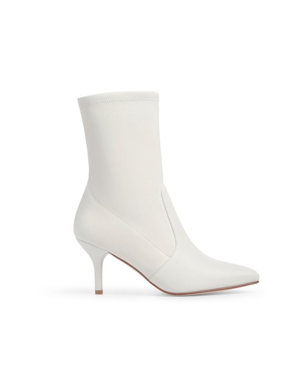 Stuart Weitzmann, $1110.