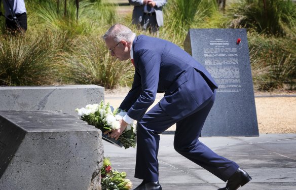 Anthony Albanese lays a wreath at the Australian Ex-Prisoners of War Memorial in Ballarat.