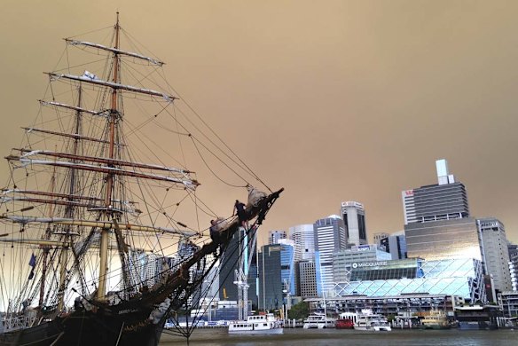 Smoke haze across Darling Harbour.