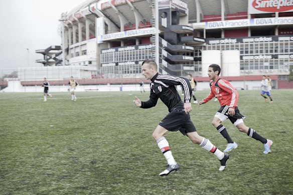 Gavin de Niese training in River Plate Stadium, Buenos Aires, Argentina.