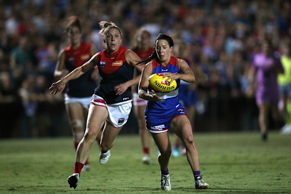 Western Bulldogs' Brooke Lochland kicked the winning goal.