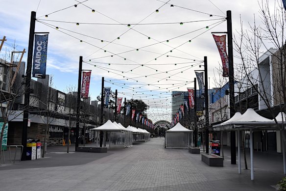 A deserted Liverpool mall, as COVID restrictions tighten across Sydney.