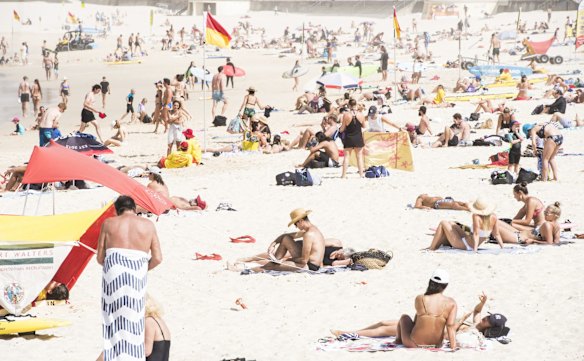 A crowded Bondi Beach. March 21, 2020