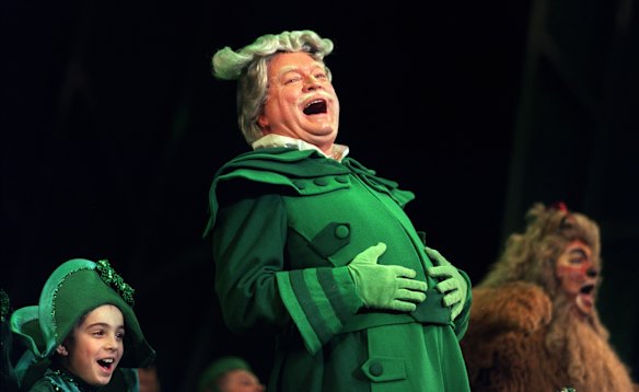 Bert Newton on stage in the Wizard of Oz 