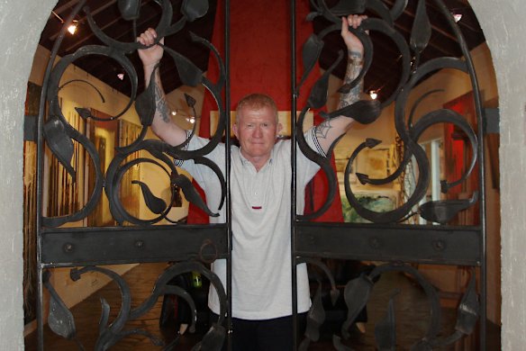 Hitman Roy Pollitt turns artist