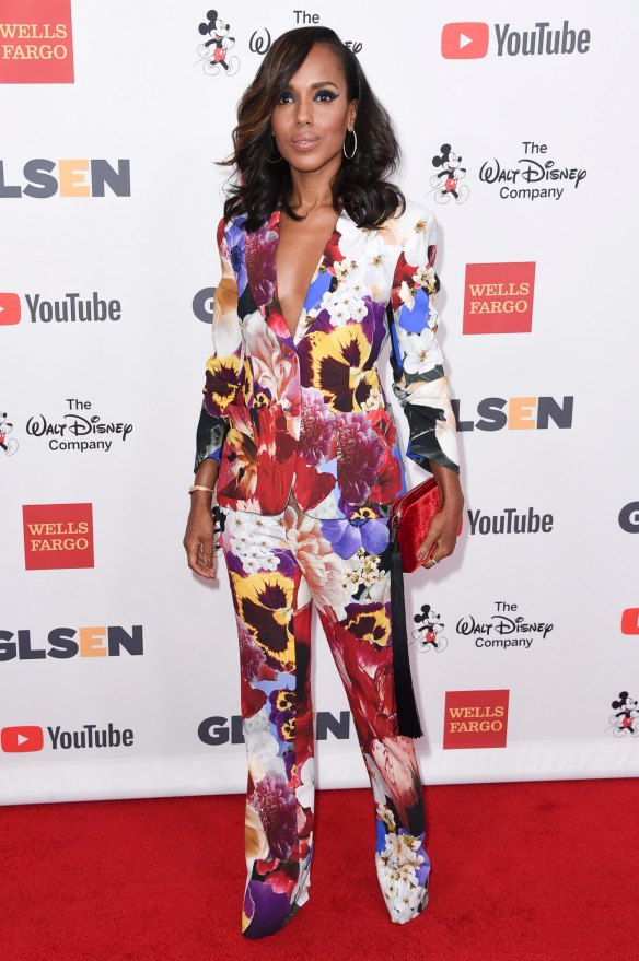 Kerry Washington is pretty in pansy print.