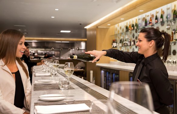 qantas club dress code Qantas lounges dress code: Crackdown to enforce 'smart casual'