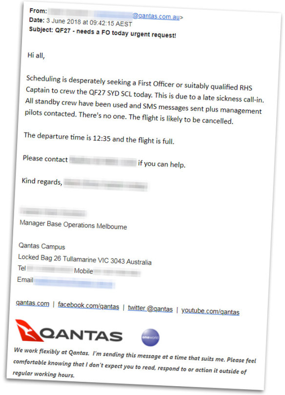 The email sent to Qantas staff just hours before the flight was due to depart. 