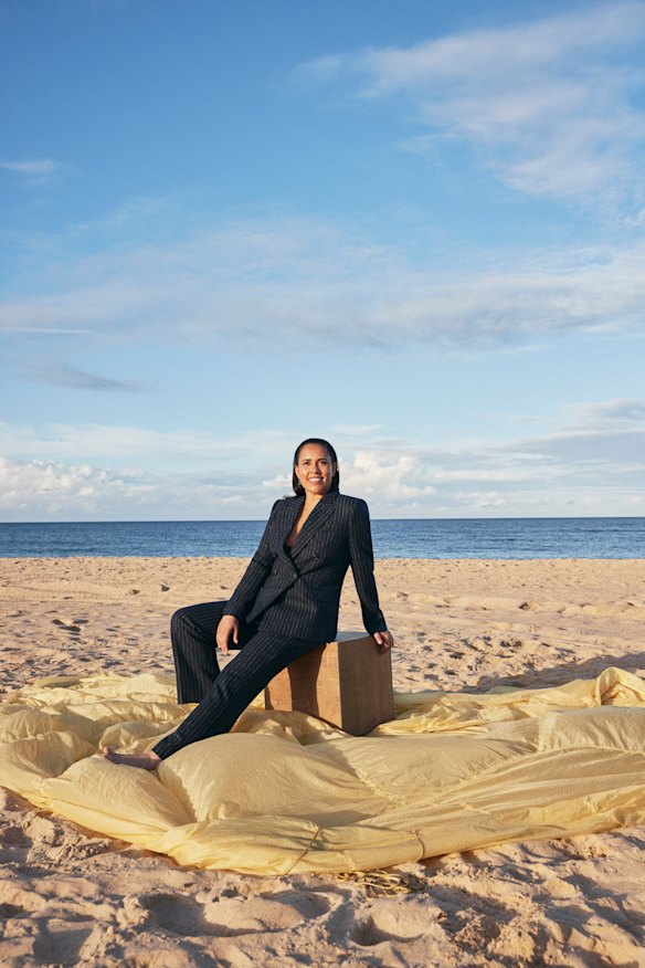 Perri Cutten suit.