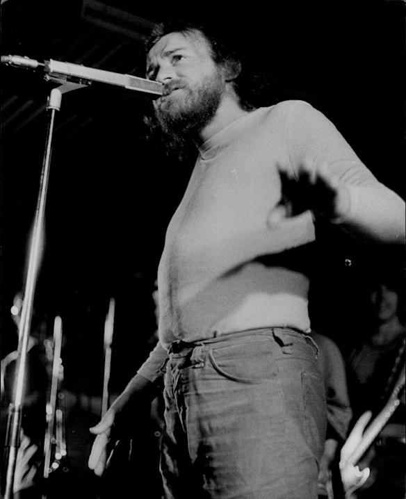 Rock's mad dog Joe Cocker dies at 70