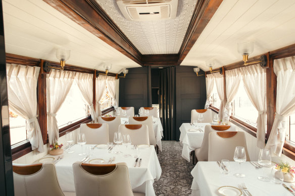 Da Biuso, an Italian fine diner in a bus.