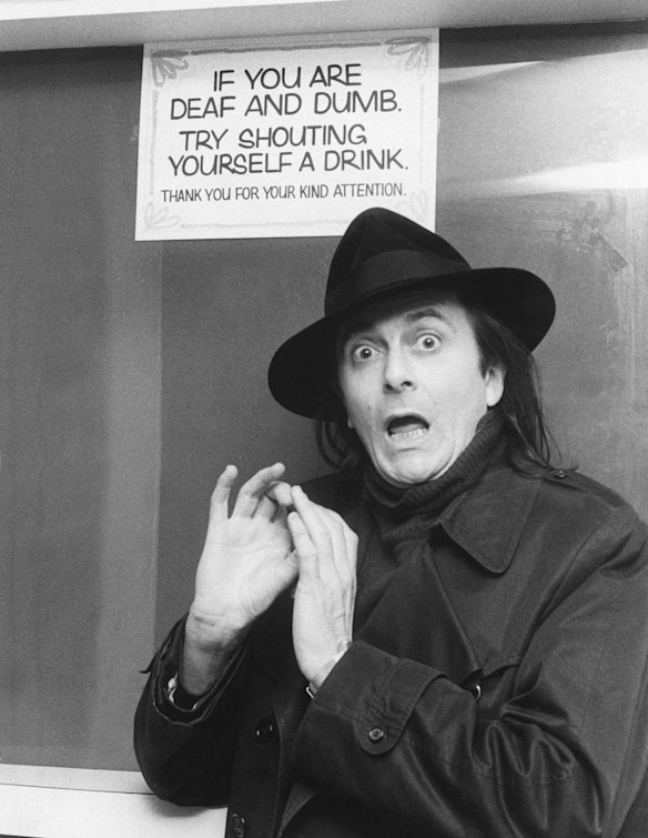 Barry Humphries in Melbourne for his one-man show titled A Load of Olde Stuf in 1971.