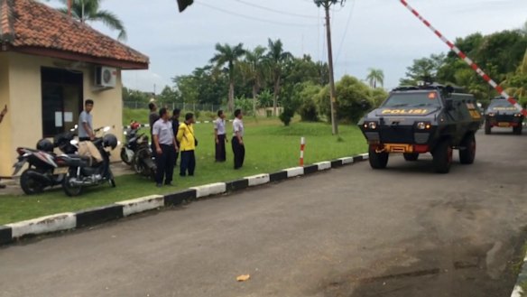 Transfer of Andrew Chan and Myuran Sukumaran to Cilicap.