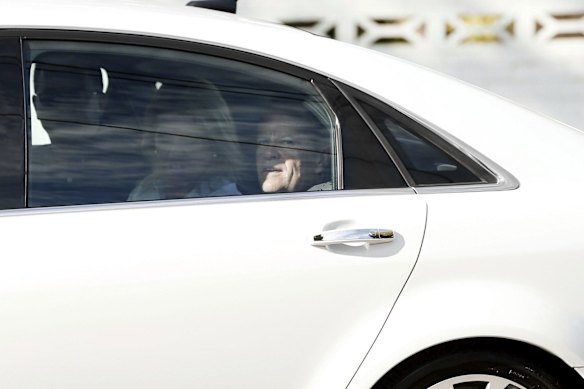 Labor leader Bill Shorten and his wife Chloe return home after last night's election defeat.