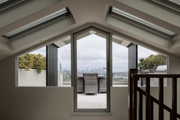 Entry to the top floor deck.