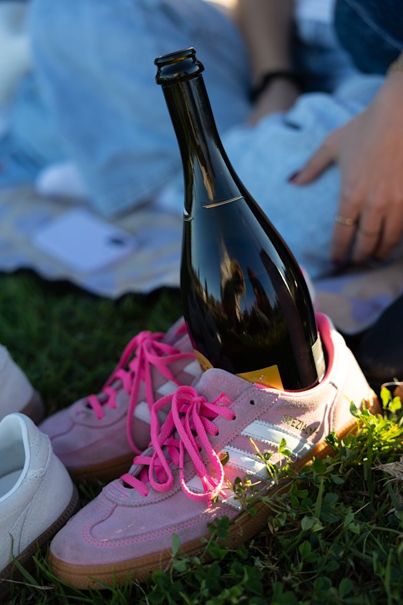 Forget Heartholder, here is an inventive wineholder.