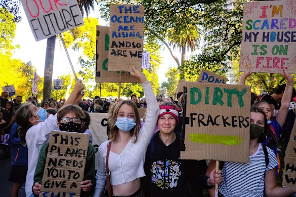 An estimated crowd of five thousand gathered at Treasury Gardens on Friday for Climate Strike, a rally and march organised by School Strike 4 Climate after the recent federal budget announcement. 