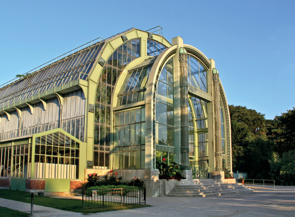 A 1937 addition to the Jardin des Plantes in Paris.