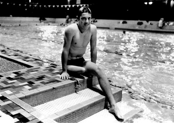Les Beath training at Auburn Swimming Pool, June 17, 1986