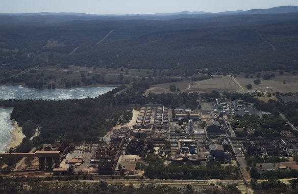 Stunning aerial photos of Yarloop and Waroona fire captured by Mandurah ...