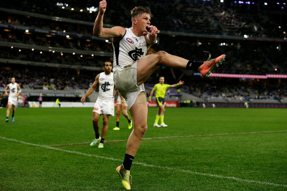 Last gasp: Jack Newnes takes his kick after the siren to seal the win over Fremantle in 2020.