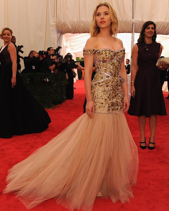Scarlett Johansson looks absolutely stunning in this beaded gown at the 2012 Met Gala.