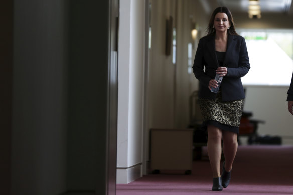 Tasmanian senator Jacqui Lambie holds the key to Coalition hopes of reinstating ministerial power on medevac cases.