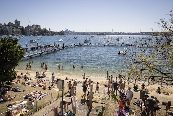 A warm Spring day at Murray Rose Pool (aka Redleaf pool), during Sydney's COVID lockdown.