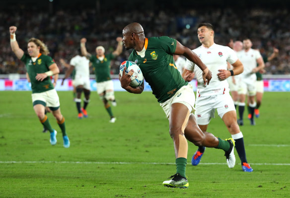 Makazole Mapimpi breaks through to score his team's first try during any World Cup final.