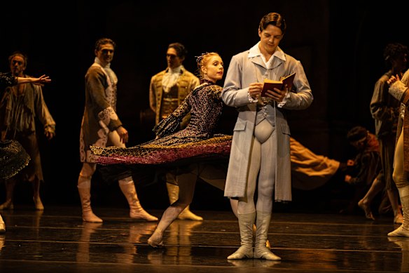 Joseph Caley as Des Grieux.
