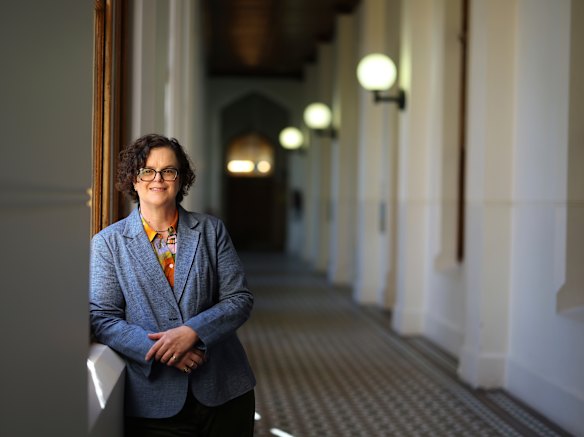 A diretora executiva da Abbotsford Convent Foundation, Justine Hyde, que acredita que é importante reconhecer a história muitas vezes dolorosa do convento.  