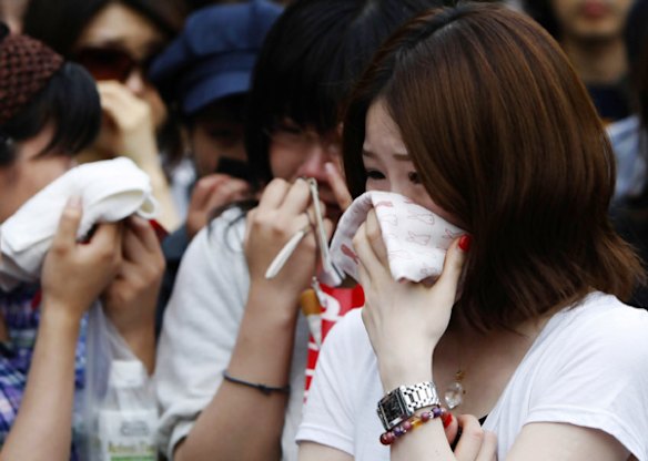 Fans mourn Michael Jackson