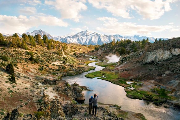 Whoa! Those mountains are mammoth! Yes they are. Known as ‘The Real Unreal’ for its surreal beauty and healing natural energy, Mammoth Mountain and its crystal-clear lakes are definitely worth a stop.