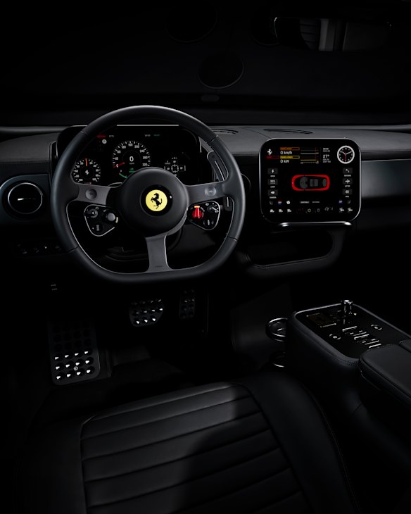 The car can reach 100km/h in 2.5 seconds.