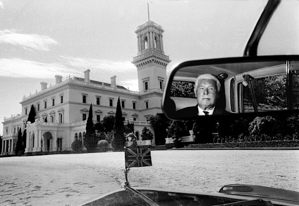 The most iconic photos by former Age photographer Bruce Postle