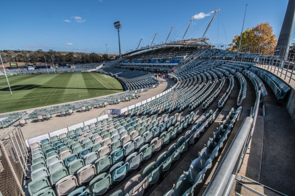 The Canberra Business Chamber is urging the government to commit to building a new sports stadium 