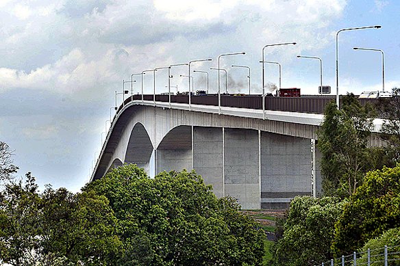 The Gateway Bridge/ The Sir Leo Hielscher Bridges