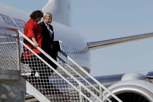 Prime Minister Kevin Rudd and his wife Therese Rein arrive in Sydney from Adelaide.
