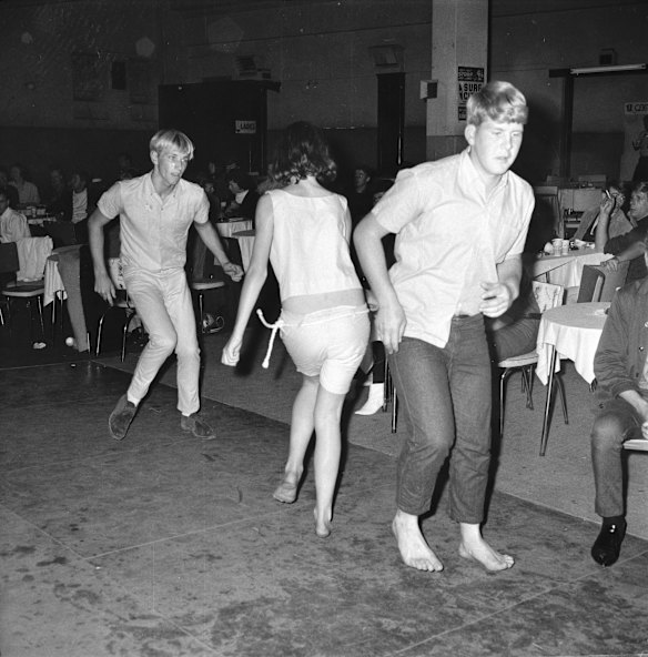  Teenagers do the Stomp at Surf City, Kings Cross, 18 September 1963.

