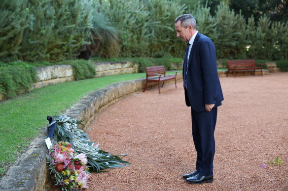 WA Premier Mark McGowan pays tribute to Queen Elizabeth II by laying a wreath at Government House.