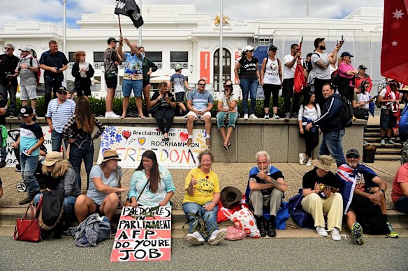 Crowds at the Convoy to Canberra rally at Old Parliament House.