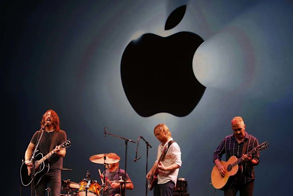 The Foo Fighters perform at the iPhone 5 launch.