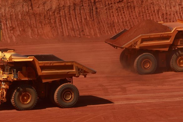 Profits in the mining sector jumped by 5.2 per cent through the March quarter to be up 22 per cent over the past year.