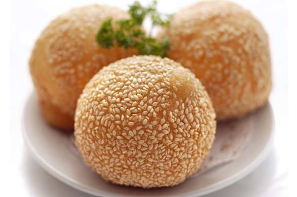Doughy bread balls filled with red bean paste - lo mai chee