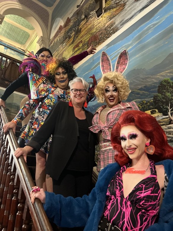 Heritage minister Penny Sharpe has recognised the contribution of the Palace Hotel as the spiritual home of Priscilla Queen of the Desert. “The Palace Hotel’s amendment on the NSW State Heritage Register recognises the vibrant LGBTQIA+ history that has flourished within its walls.”