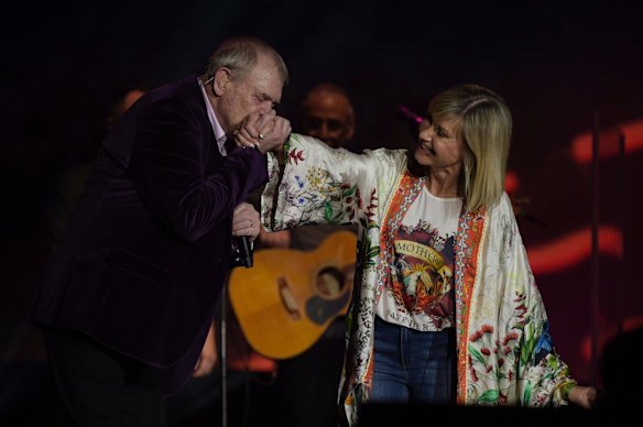 John Farnham and Olivia Newton-John at Fire Fight Australia, a bushfire relief concert, in 2020.