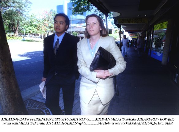 Ivan Milat's solicitor Andrew Bow (left) walks with Milat's barrister Cate Holmes (right). Ms Holmes was sacked by Ivan Milat 14/11/94.