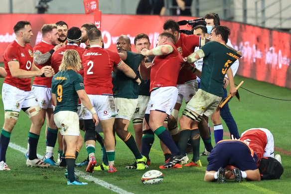 Players clash following a tackle from Cheslin Kolbe.